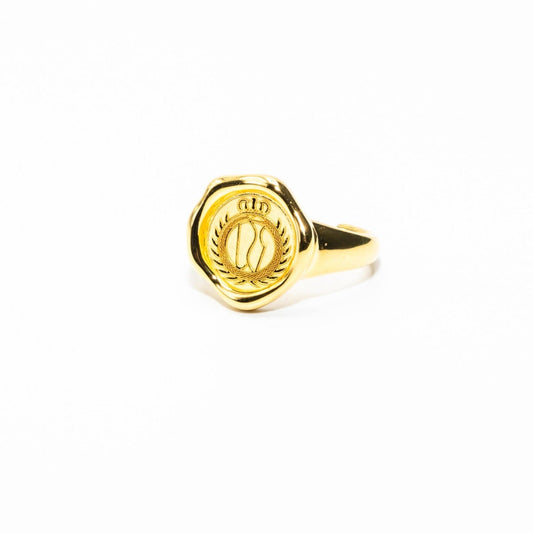Gold Signet ring in 18k gold vermeil